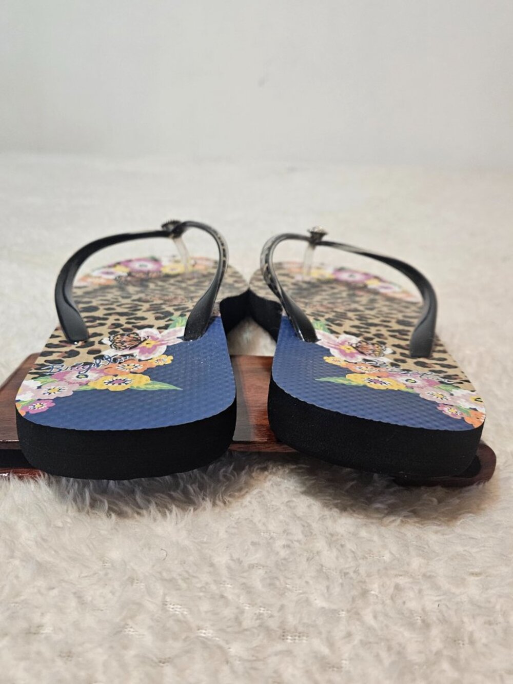 Brighton Floral Butterfly Flip Flops – Women’s Size 10 - Picture 3 of 4
